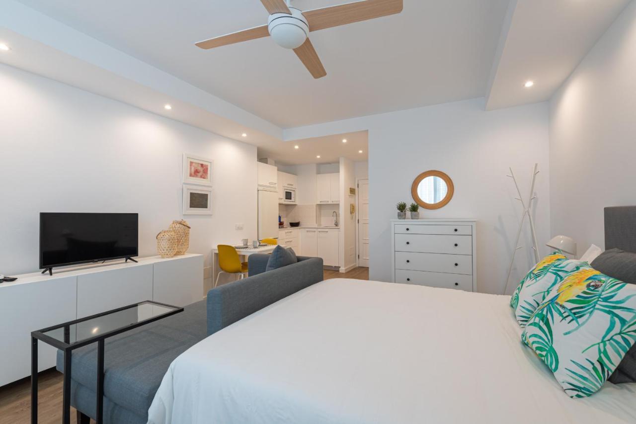 Homeforguest Moderno Estudio Junto A Las Canteras Las Palmas de Gran Canaria Exterior photo